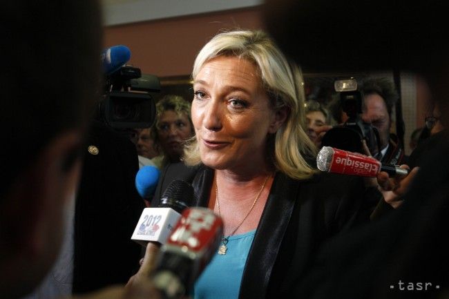 Le Penová sľubuje referendum o odchode Francúzska z EÚ