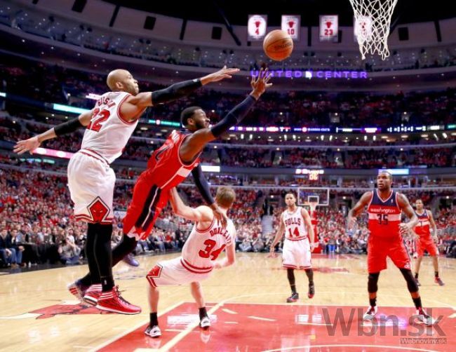 Video: Wizards ničia favoritov z Chicaga, Indiana vyrovnala