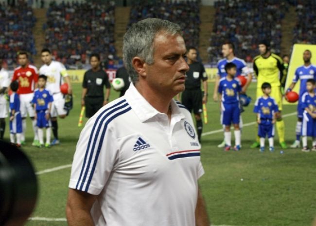 José Mourinho to prehnal, v Anglicku mu hrozí prísny trest