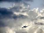 Opitý pasažier vyvolal obavy z pokusu o únos lietadla
