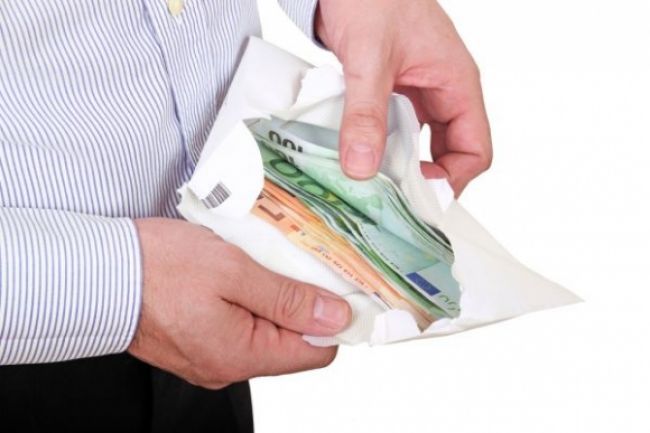 Odborári žiadajú zvýšiť minimálnu mzdu o takmer 50 eur
