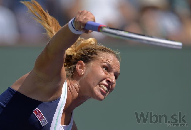 Dominika Cibulková utŕžila v Madride kanára a vypadla