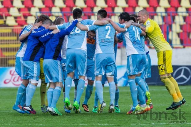 Grendel oslavuje zlatý hetrik, Slovan ďakoval Milinkovičovi