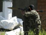 Separatisti útočili granátometmi, zabili šiestich vojakov