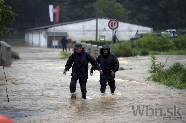 Srbsko zažíva najhoršie povodne v histórii, žiada o pomoc