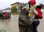 Voda zabíja na Balkáne, povodne sú rekordné