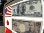 Americký dolár oslabil voči jenu, zlato posilnilo