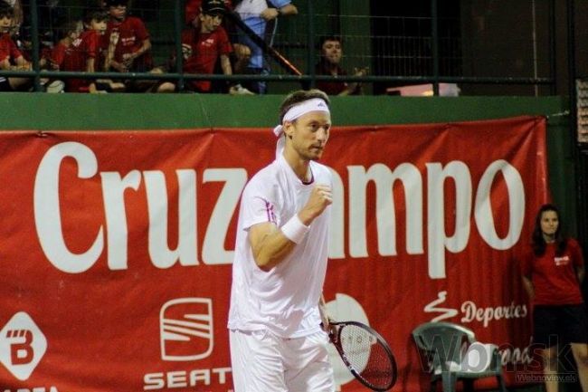 Mečíř na Roland Garros postúpil, Gombos to šťastie nemá