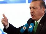 Erdogan sa chystá prehovoriť v Kolíne, Merkelová ho varuje