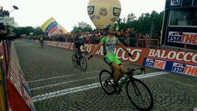 Battaglin po skvelom finiši ovládol etapu na Giro d´Italia