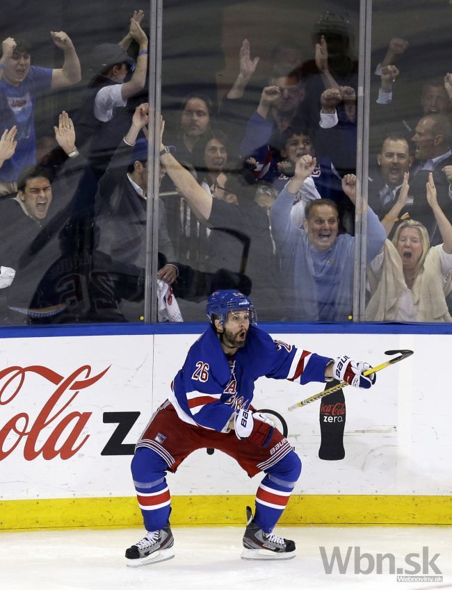 Video: Rangers sú krôčik od finále, rozhodol o tom St. Louis