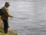 Ruský rybár ohúril, z rieky vylovil sošku starú tisícročia