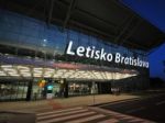 Bratislavské letisko súkromného investora zrejme nedostane