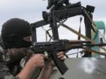 Stovky separatistov zaútočili na tábor ukrajinskej stráže