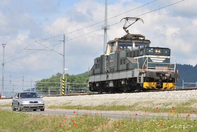 Policajti dnes robia kontroly na železničných priecestiach