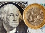 Euro vyrovnalo straty, posilnilo voči doláru