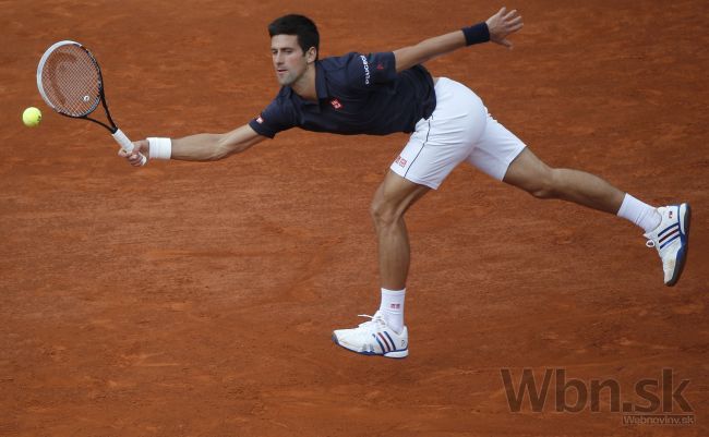 Novak Djokovič je v semifinále, vyzve ho premožiteľ Federera