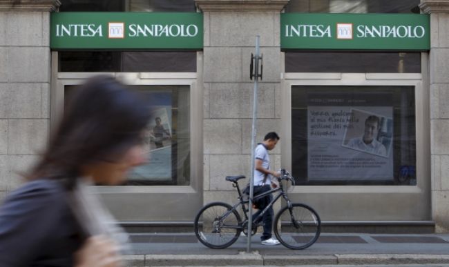 Talianska banka Intesa Sanpaolo si možno požičia od ECB