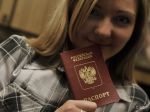 Obyvatelia Krymu už dostali viac ako milión ruských pasov