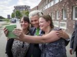 Holanďan Wilders poruší pravidlo, bude poslancom doma i v EÚ
