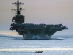 USA zvažujú zásah v Iraku, poslali k nemu ďalšiu loď