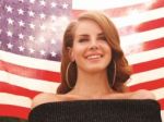 Lana Del Rey zverejnila videoklip k piesni Shades of Cool