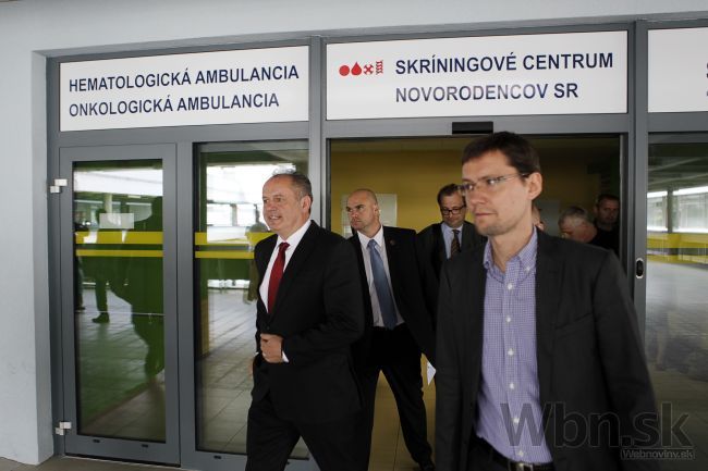 Kiska navštívil v Banskej Bystrici svoj úrad aj onkológiu