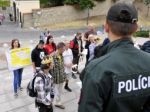 Občania protestovali proti zákonu o vode, odmieta ju aj SDKÚ