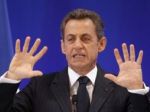 Francúzskeho exprezidenta Sarkozyho zadržala polícia