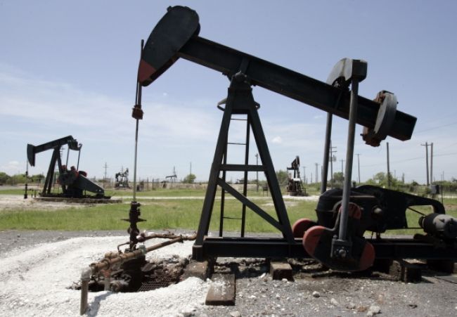 Ceny ropy klesli najviac za posledný mesiac, zlato posilnilo