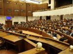 Parlament nebol uznášaniaschopný, rokovanie sa skončilo skôr