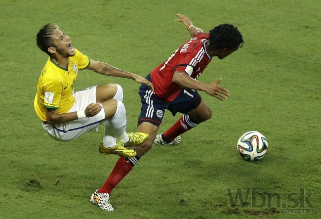Video: Brazílčania sú v semifinále MS, Luiz dal nádherný gól