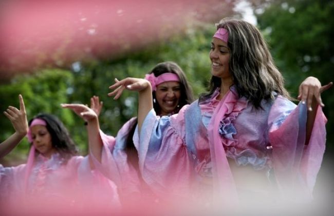 Deti z rómskych osád absolvujú letnú školu, bude plná hudby