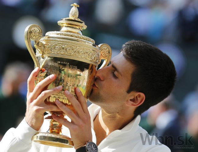 Novak Djokovič vo skvelom finále Wimbledonu pokoril Federera