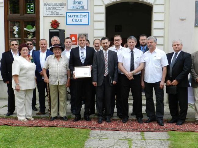 Hudobná skupina zložená z veľvyslancov ohromila východ