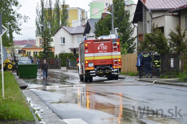 Počasie ničilo Slovensko, hasiči bojovali s vodou i stromami