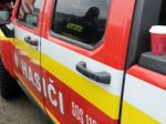 Muža v Bratislave zasypala zemina, zraneniam podľahol