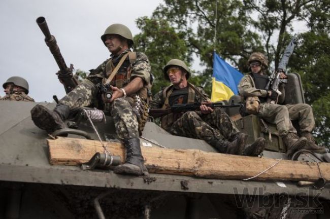V bojoch na východe Ukrajiny zomreli ďalší vládni vojaci