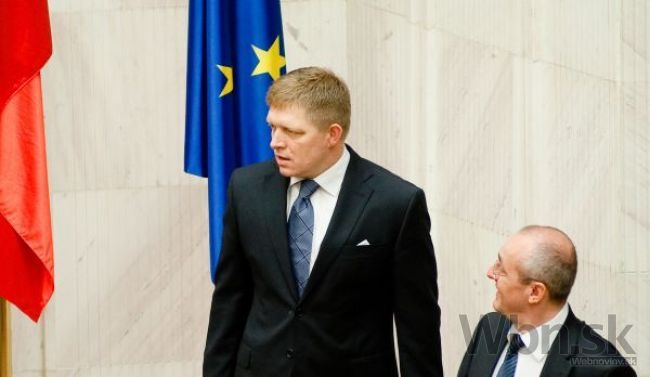 Minister Borec nekomentuje Ficove vyhýbanie sa súdom