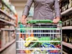 Ceny na Slovensku klesli, najviac zlacneli potraviny