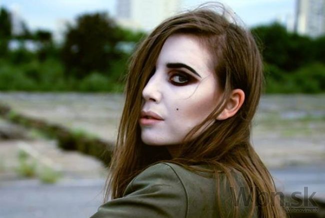 Lykke Li sa v klipe Gunshot potuluje s bielou tvárou