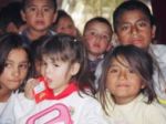 Video: Mexická polícia oslobodila stovky zneužívaných detí