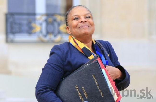Francúzsku političku odsúdili, prirovnala ministerku k opici