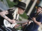 Vo veku sedemdesiat rokov zomrel bluesman Johnny Winter