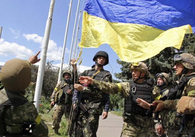 Ukrajina schválila ďalšiu mobilizáciu, boje ju stoja milióny