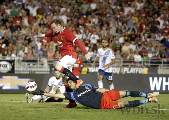 Van Gaal začal s Manchestrom debaklom nad Los Angeles Galaxy