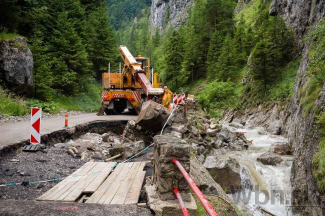 Silnejšie dažde môžu ohroziť Terchovú, mimoriadny stav trvá