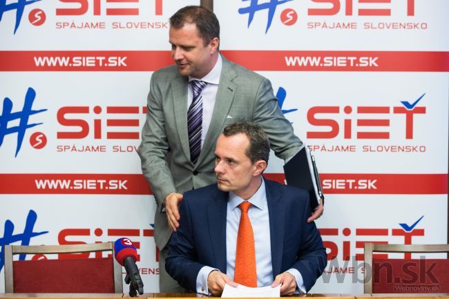 Sieť chce, aby jej kandidát na primátora vystúpil z SDKÚ