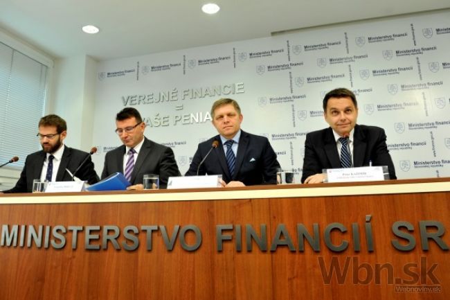 Ministerstvo financií zhoršuje imidž Slovenska, tvrdí KDH