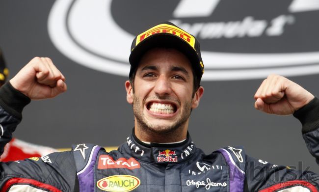 Z titulu na VC Maďarska sa tešil Austrálčan Ricciardo